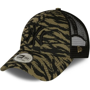 New Era Black Logo 9FORTY Tiger Print New York Yankees MLB Green Trucker Hat