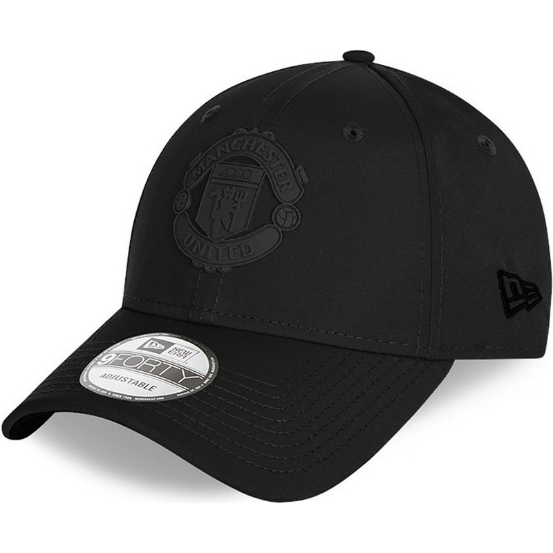 new-era-curved-brim-black-logo-9forty-rubber-patch-manchester-united-football-club-black-adjustable-cap