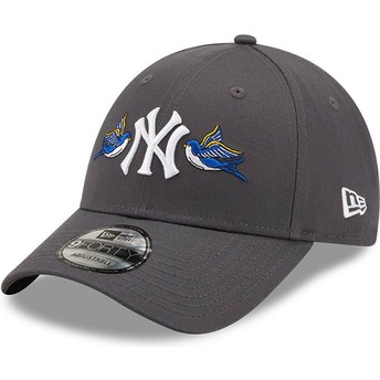 New Era Curved Brim 9FORTY Rose Swallow Bird New York Yankees MLB Grey Adjustable Cap